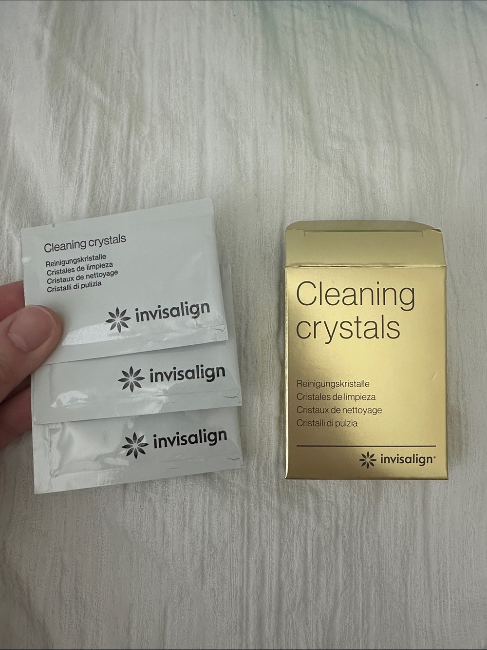 Invisalign Case with Box + Cleaning Crystals - Picture 4 of 6